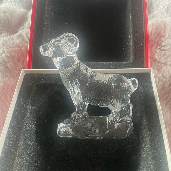 Baccarat Crystal Zodiac Ram Figurine/Paperweight - Picture 4 of 5